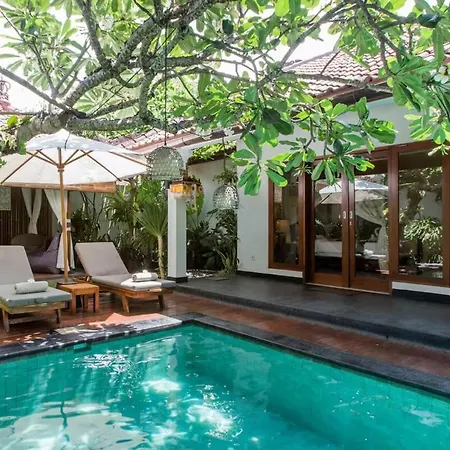 The Clovewood Villa