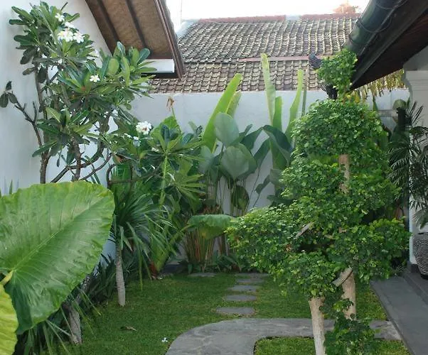 The Clovewood Villa Seminyak