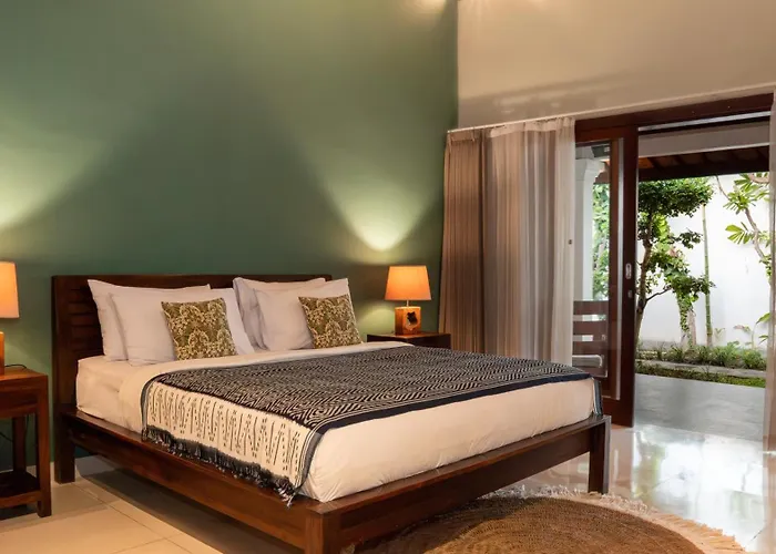 The Clovewood Villa Seminyak